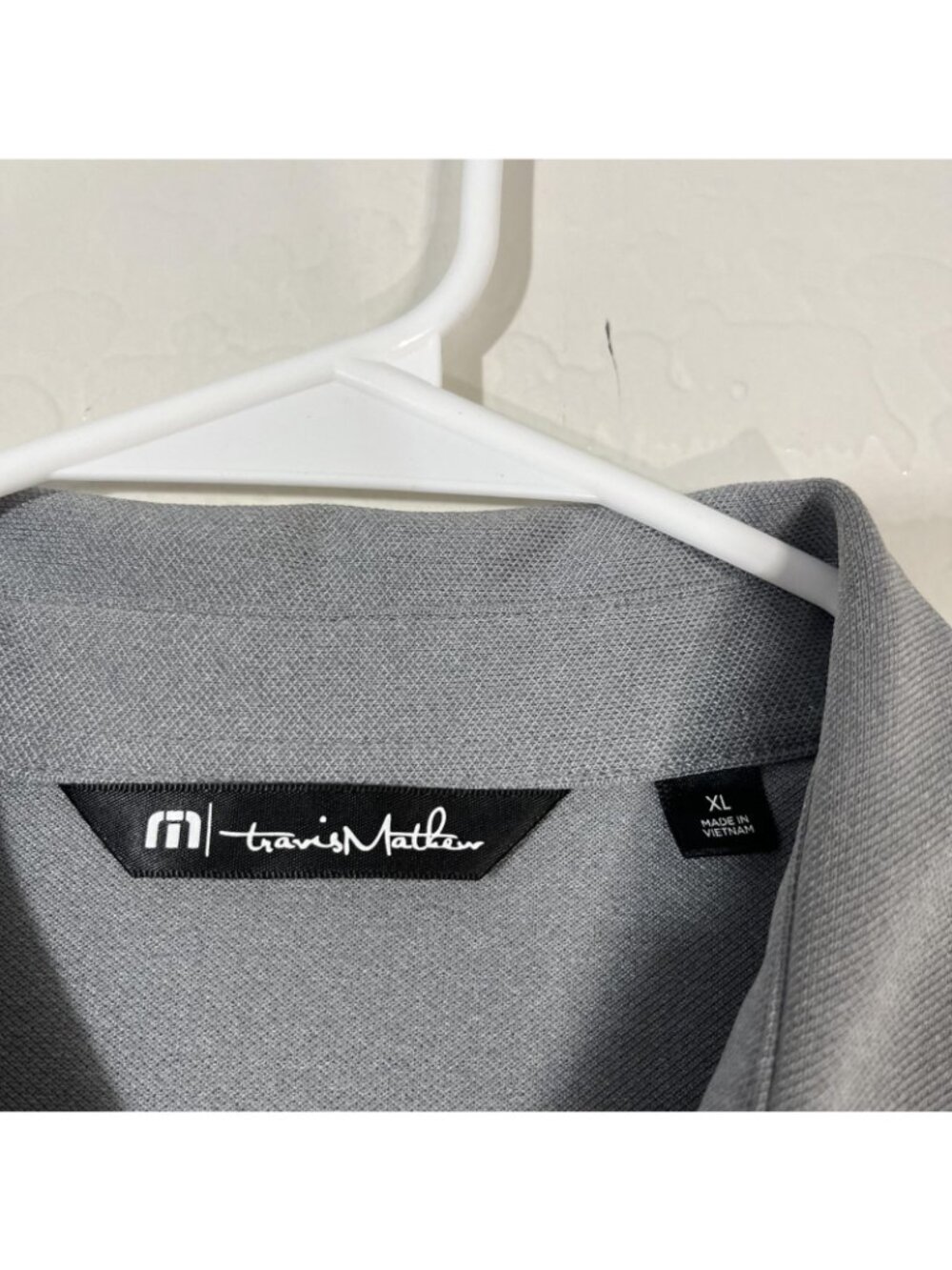 TravisMathew Polo Shirt Mens XL Gray USA Flag Coeur D'Alene Golf Stretch Top - Picture 3 of 7